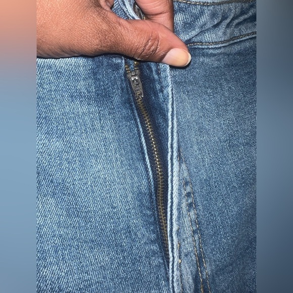 NWT Old Navy O.G Loose Relaxed Fit Medium Blue High Rise Jeans size 24 - Picture 5 of 8